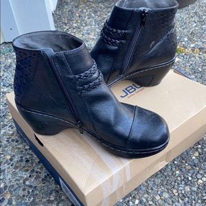 Women’s black ankle booties